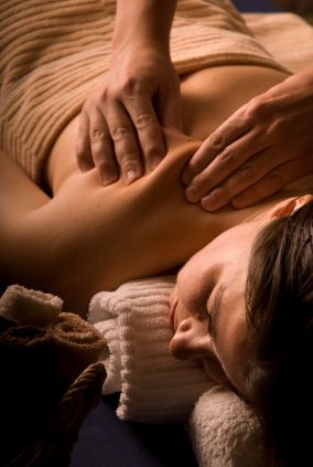 Liệu trình massage độc quyền được kế thừa từ gần 15 năm kinh nghiệm của Cham Spa & Massage tại Cham Riverside